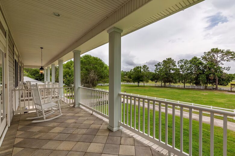 Exquisite Tampa-Area Oasis with Resort Amenities - Lutz, Florida