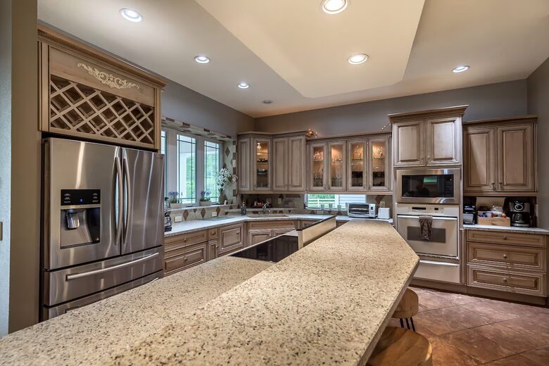 Exquisite Tampa-Area Oasis with Resort Amenities - Lutz, Florida