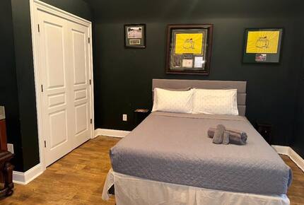 Exquisite Tampa-Area Oasis with Resort Amenities - Lutz, Florida