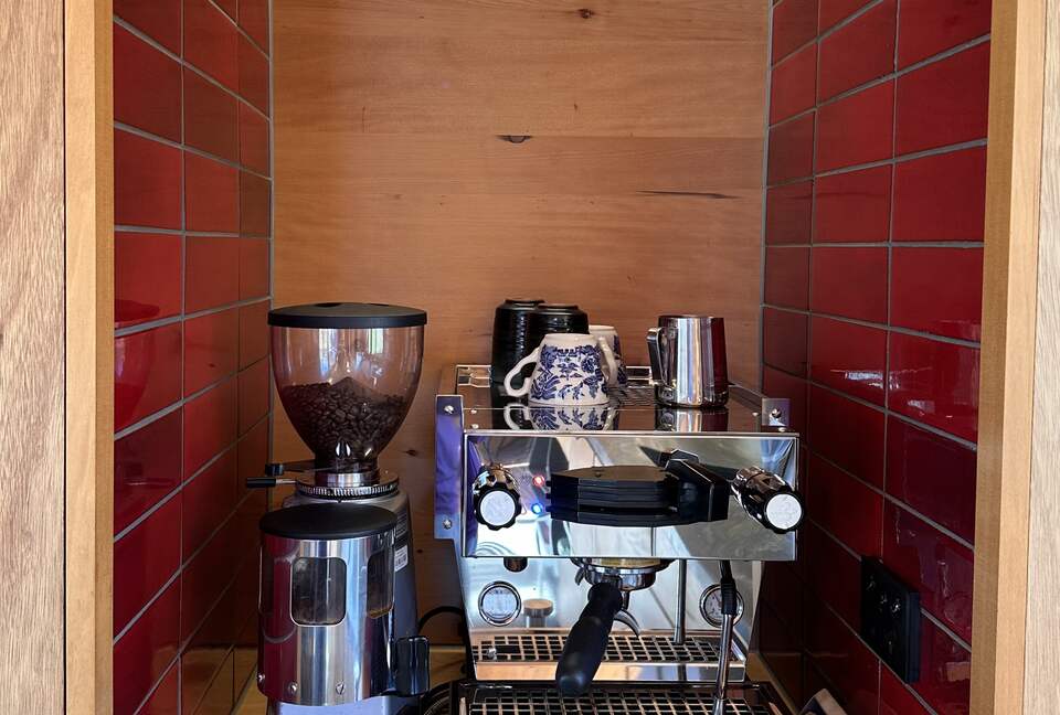 Modern Alpine Retreat with Stunning Mountain Views - Wānaka, New Zealand