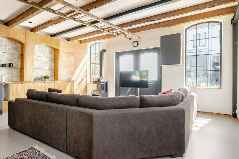 Living room (2)