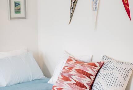 Vintage Charm by the Lake - Fort Erie, Canada