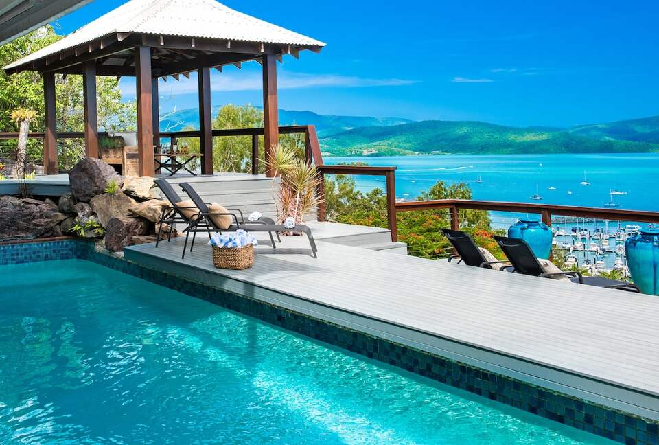 Panoramic Coral Sea Views from a Sophisticated Hillside Haven - Airlie Beach, Australia