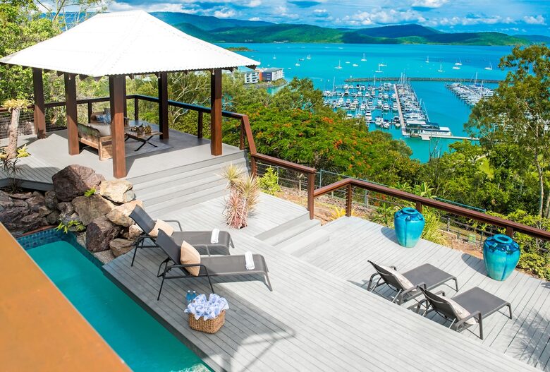 Panoramic Coral Sea Views from a Sophisticated Hillside Haven - Airlie Beach, Australia