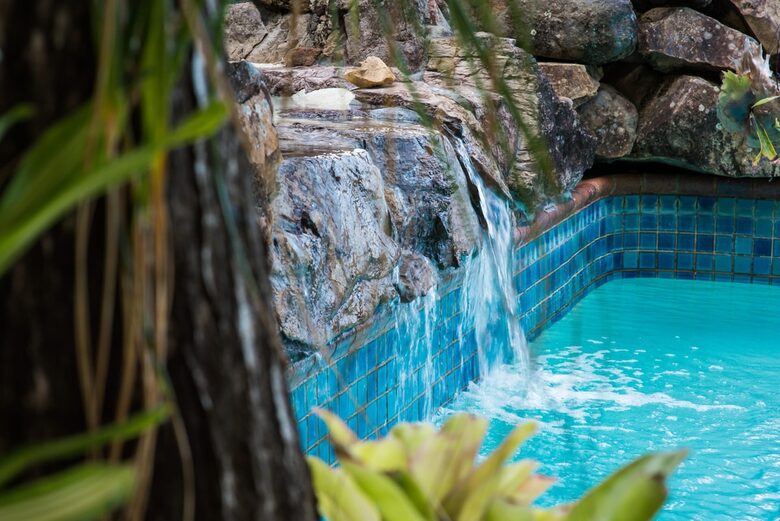 Panoramic Coral Sea Views from a Sophisticated Hillside Haven - Airlie Beach, Australia