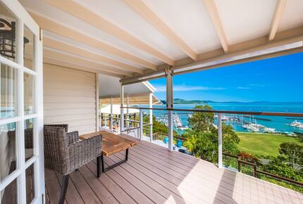 Panoramic Coral Sea Views from a Sophisticated Hillside Haven - Airlie Beach, Australia