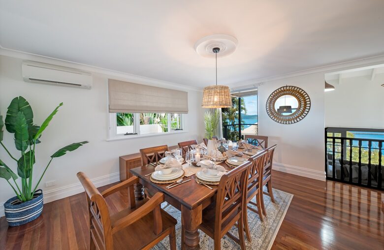 Panoramic Coral Sea Views from a Sophisticated Hillside Haven - Airlie Beach, Australia