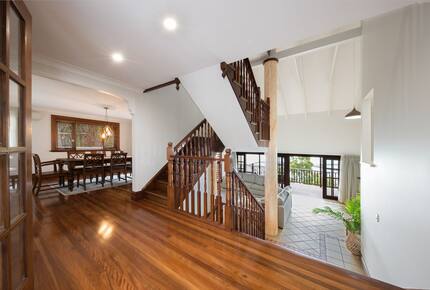 Panoramic Coral Sea Views from a Sophisticated Hillside Haven - Airlie Beach, Australia