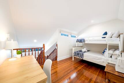 Panoramic Coral Sea Views from a Sophisticated Hillside Haven - Airlie Beach, Australia