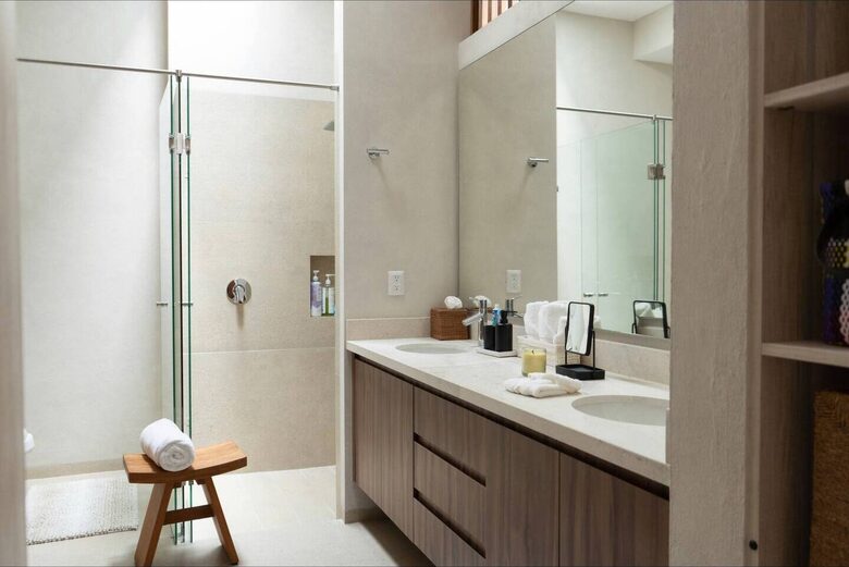 Luxurious Penthouse Retreat with Panoramic Marina Views - La Cruz de Huanacaxtle, Nayarit, Mexico