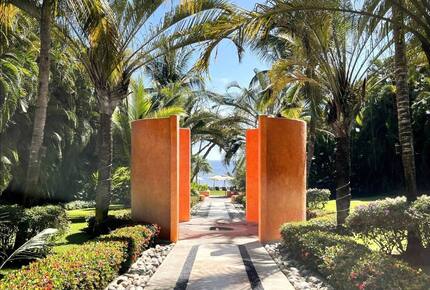 Luxurious Penthouse Retreat with Panoramic Marina Views - La Cruz de Huanacaxtle, Nayarit, Mexico