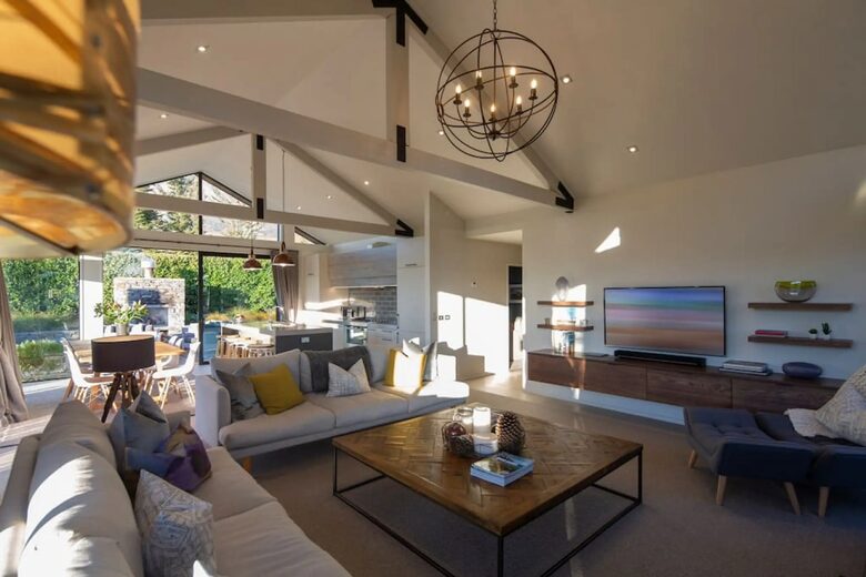 Sun Peaks Villa – Alpine Elegance in Jack’s Point - Queenstown, New Zealand