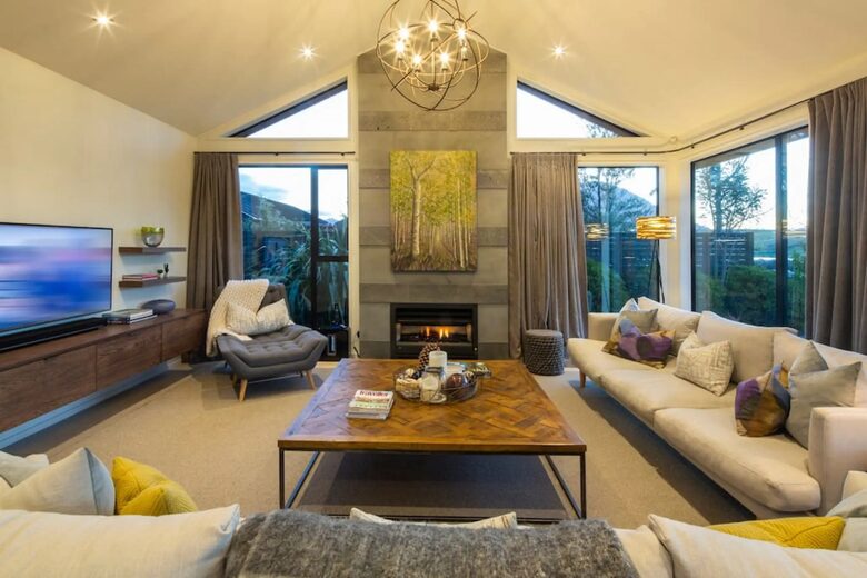 Sun Peaks Villa – Alpine Elegance in Jack’s Point - Queenstown, New Zealand