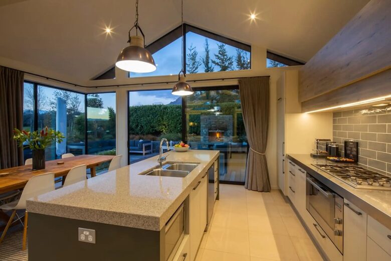 Sun Peaks Villa – Alpine Elegance in Jack’s Point - Queenstown, New Zealand