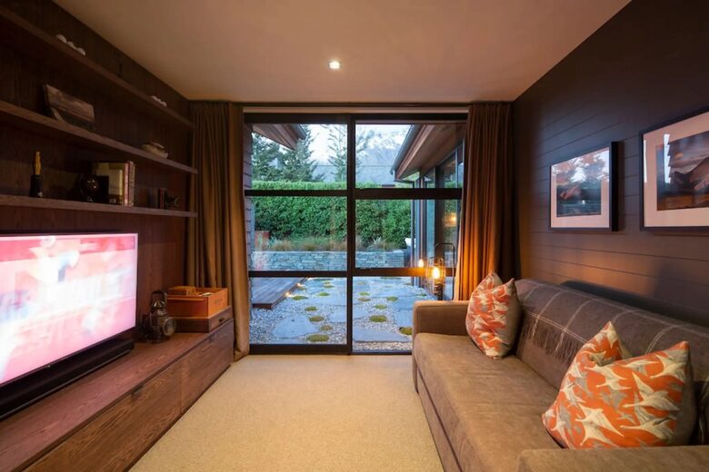 Sun Peaks Villa – Alpine Elegance in Jack’s Point - Queenstown, New Zealand