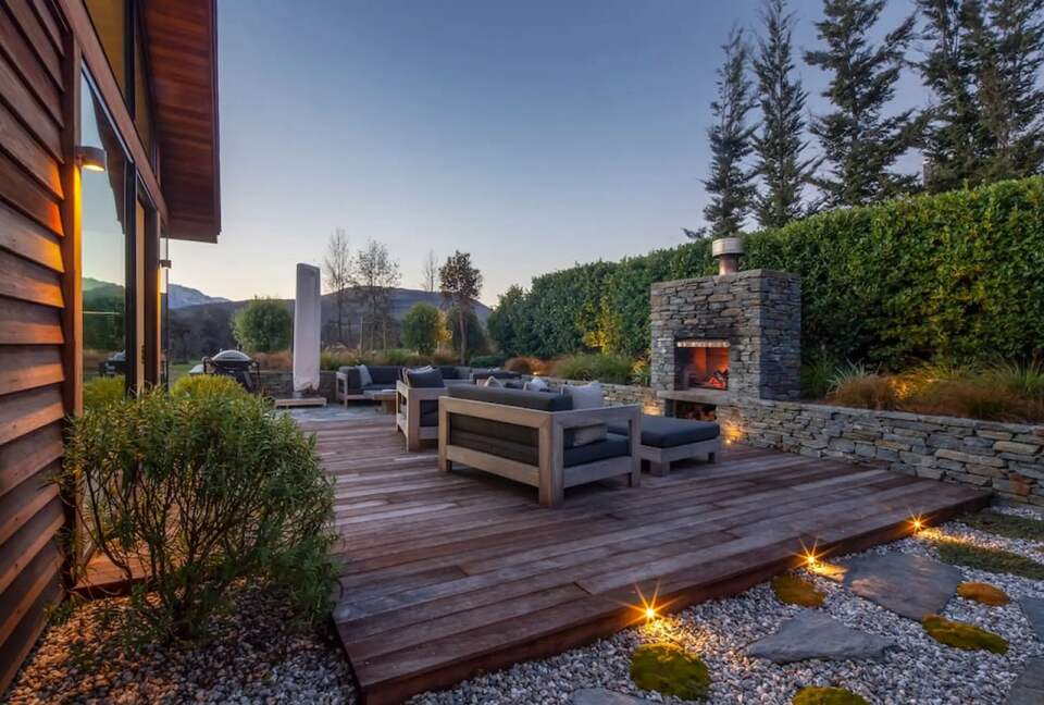 Sun Peaks Villa – Alpine Elegance in Jack’s Point - Queenstown, New Zealand