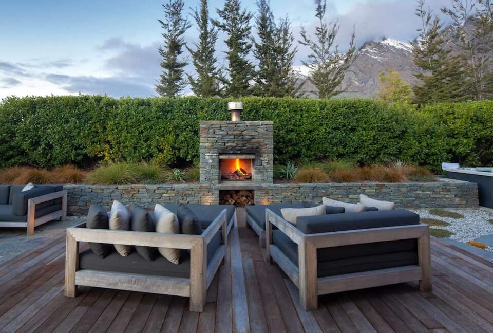 Sun Peaks Villa – Alpine Elegance in Jack’s Point - Queenstown, New Zealand