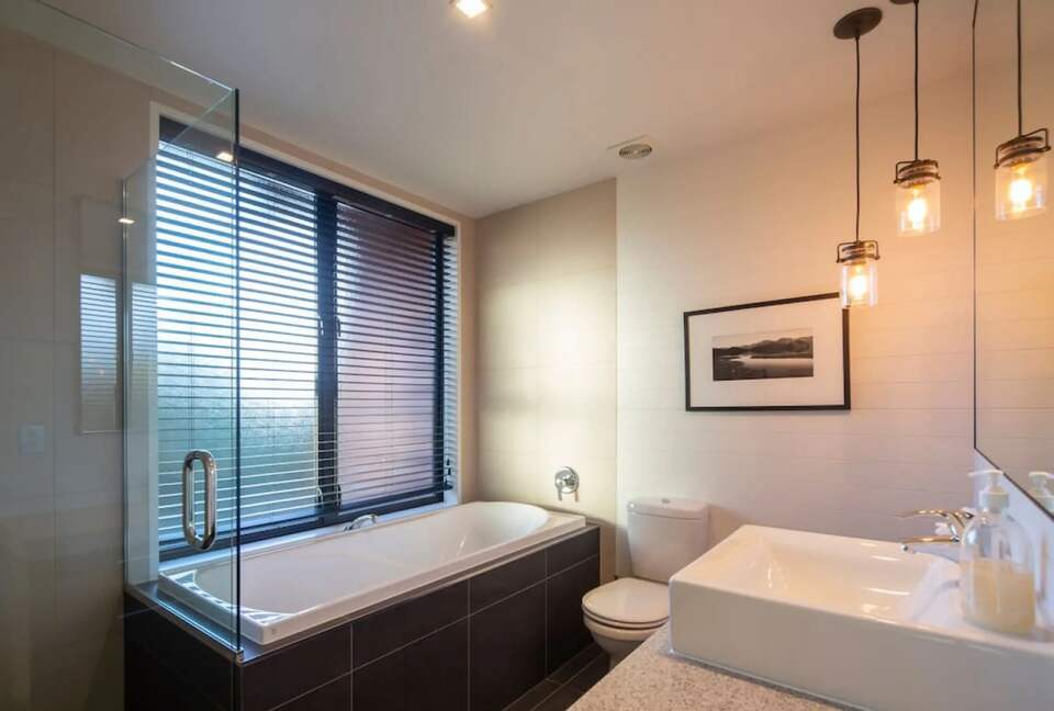 Sun Peaks Villa – Alpine Elegance in Jack’s Point - Queenstown, New Zealand