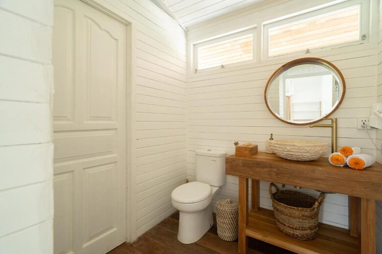 Elegant Uluwatu Escape Near Nyang Nyang Beach - "THE LAGOON " - Bali, Indonesia