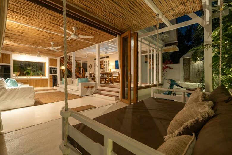 Elegant Uluwatu Escape Near Nyang Nyang Beach - "THE LAGOON " - Bali, Indonesia