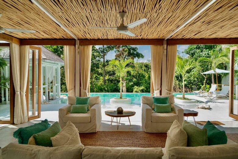 Elegant Uluwatu Escape Near Nyang Nyang Beach - "THE LAGOON " - Bali, Indonesia