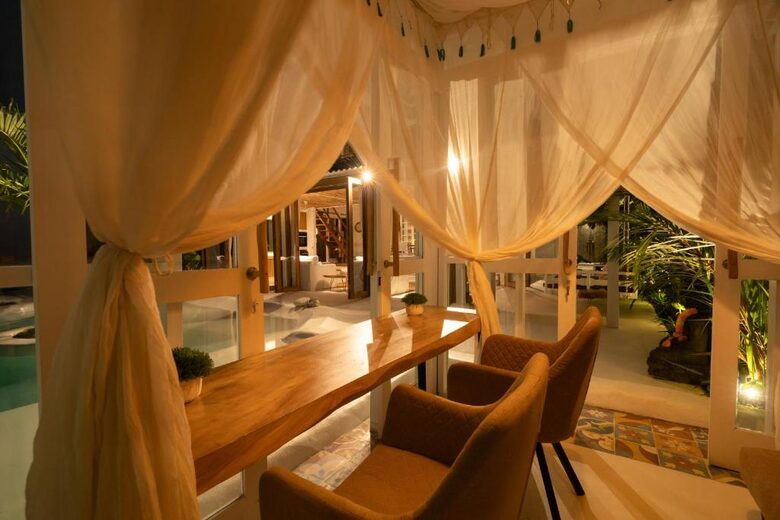 Elegant Uluwatu Escape Near Nyang Nyang Beach - "THE LAGOON " - Bali, Indonesia