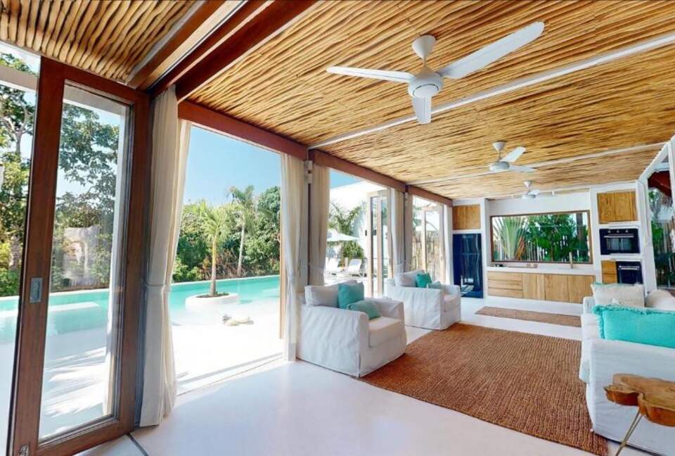 Elegant Uluwatu Escape Near Nyang Nyang Beach - "THE LAGOON " - Bali, Indonesia