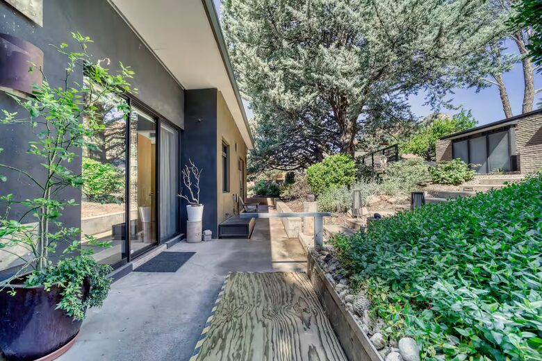 Tranquil Escape at Coffee Pot Rock - Sedona, Arizona