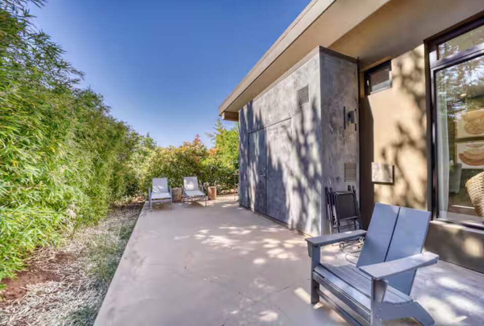 Tranquil Escape at Coffee Pot Rock - Sedona, Arizona