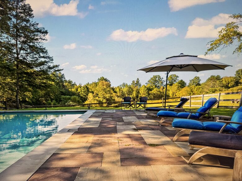 Charming 1792 Country Estate near Hudson Valley & Berkshires - Chatham, New York