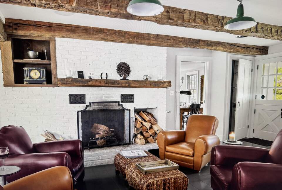 Charming 1792 Country Estate near Hudson Valley & Berkshires - Chatham, New York