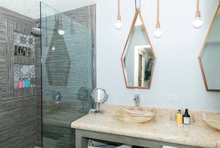 Elegant El Pedregal Retreat with Pool, Palapas & Private Beach Access - Cabo San Lucas, Mexico