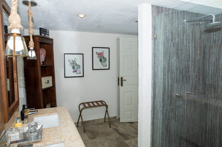 Elegant El Pedregal Retreat with Pool, Palapas & Private Beach Access - Cabo San Lucas, Mexico