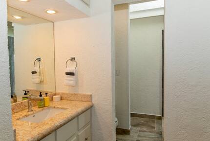 Elegant El Pedregal Retreat with Pool, Palapas & Private Beach Access - Cabo San Lucas, Mexico