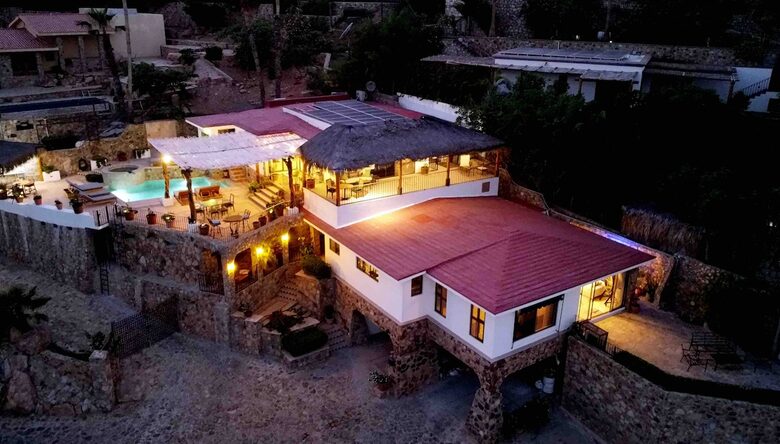 Elegant El Pedregal Retreat with Pool, Palapas & Private Beach Access - Cabo San Lucas, Mexico