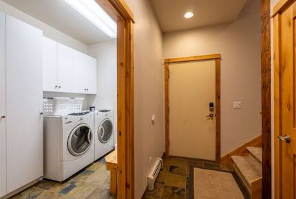 Alpine Elegance in Big Sky’s Mountain Village - Big Sky, Montana