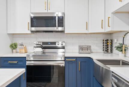 Elegant Entertainer Near Hyde Park - Tampa, Florida