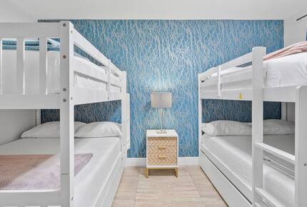 Elegant Entertainer Near Hyde Park - Tampa, Florida