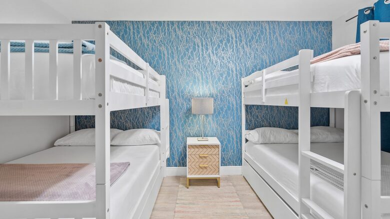 Elegant Entertainer Near Hyde Park - Tampa, Florida