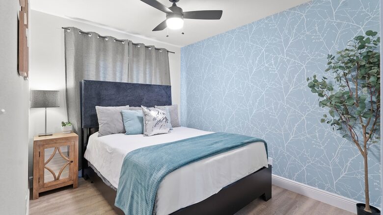 Elegant Entertainer Near Hyde Park - Tampa, Florida