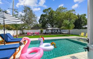 Elegant Entertainer Near Hyde Park - Tampa, Florida
