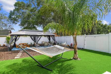 Elegant Entertainer Near Hyde Park - Tampa, Florida