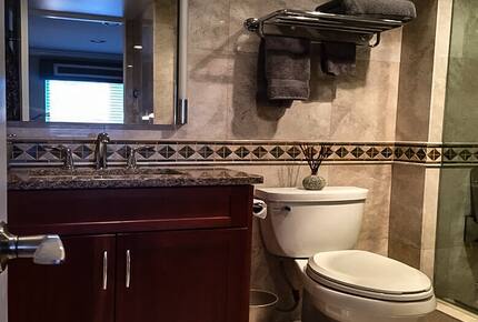 Washington DC Condo - Washington, Washington DC