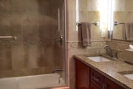 Washington DC Condo - Washington, Washington DC