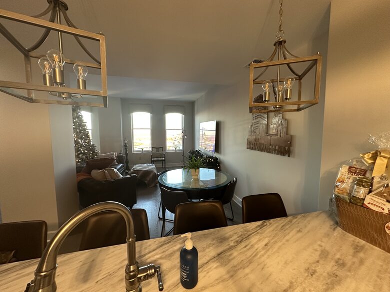 Stylish High-Rise Stay in the Heart of Birmingham - Birmingham, Alabama