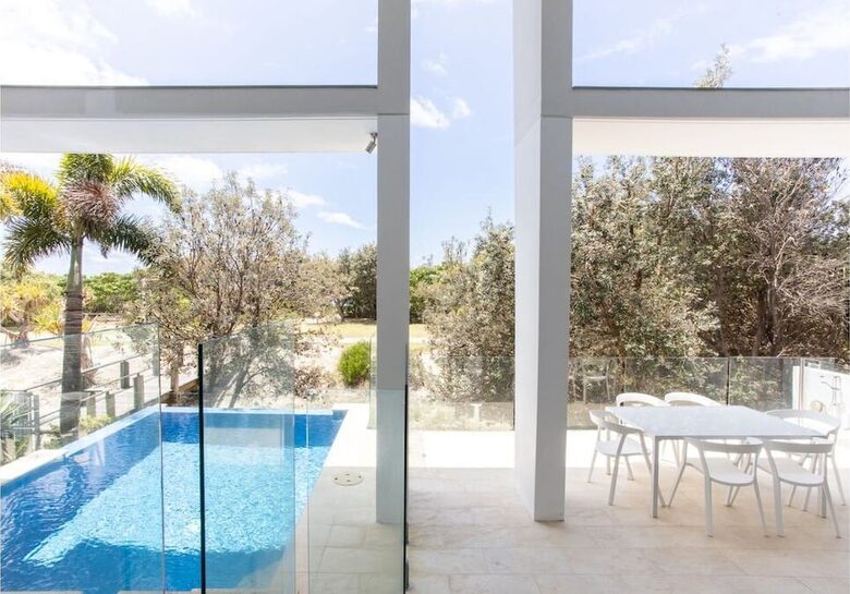 Oceanfront Elegance in Salt Village - Kingscliff, Australia