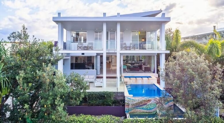 Oceanfront Elegance in Salt Village - Kingscliff, Australia