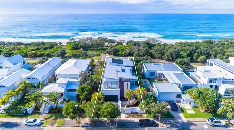 Oceanfront Elegance in Salt Village - Kingscliff, Australia