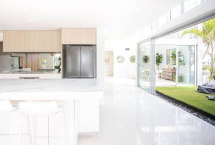 Oceanfront Elegance in Salt Village - Kingscliff, Australia