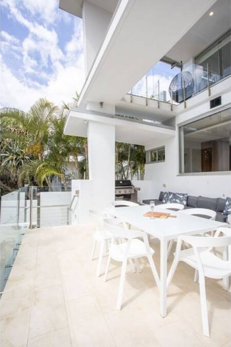 Oceanfront Elegance in Salt Village - Kingscliff, Australia